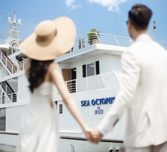 High-class culinary cruise